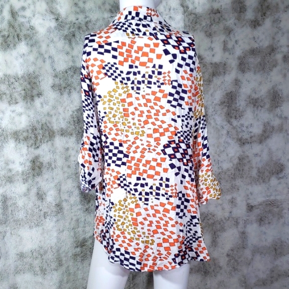 CAbi Navy Orange Geometric Print 3/4 Sleeve Button Up Shirt Size M. - Picture 10 of 15
